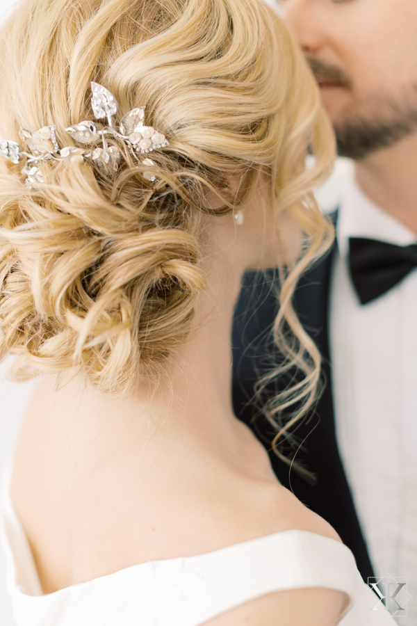 bride has classic bridal up do for wedding in orlando
